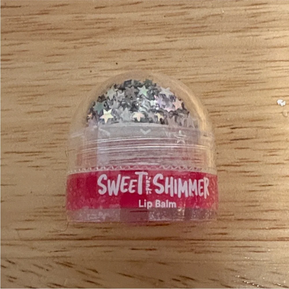 Sweet Shimmer Lip Balm with Star Glitter case